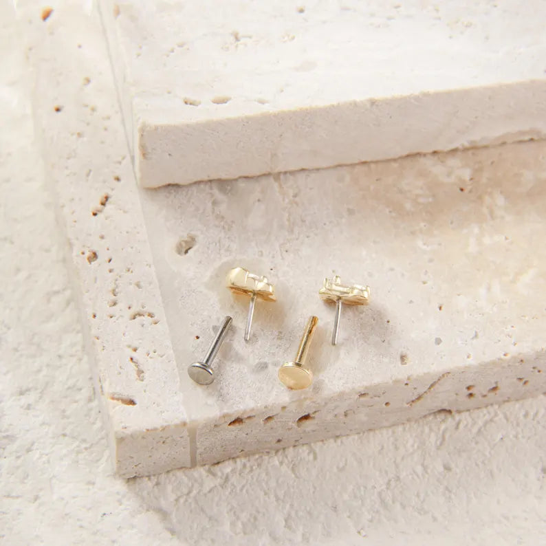 14K Gold Teardrop Cluster Cartilage Stud