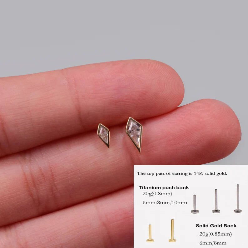 14K Solid Gold Diamond-Cut Kite Stud Earring