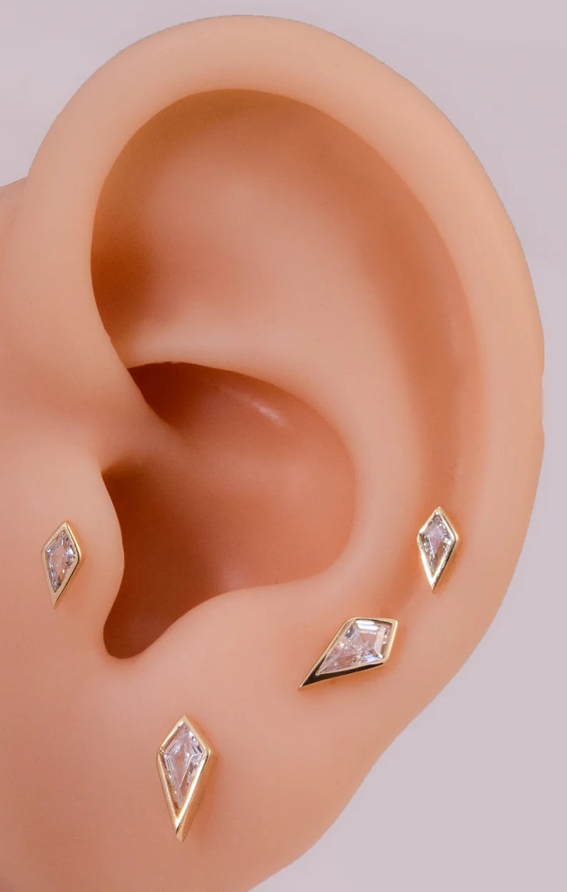 14K Solid Gold Diamond-Cut Kite Stud Earring