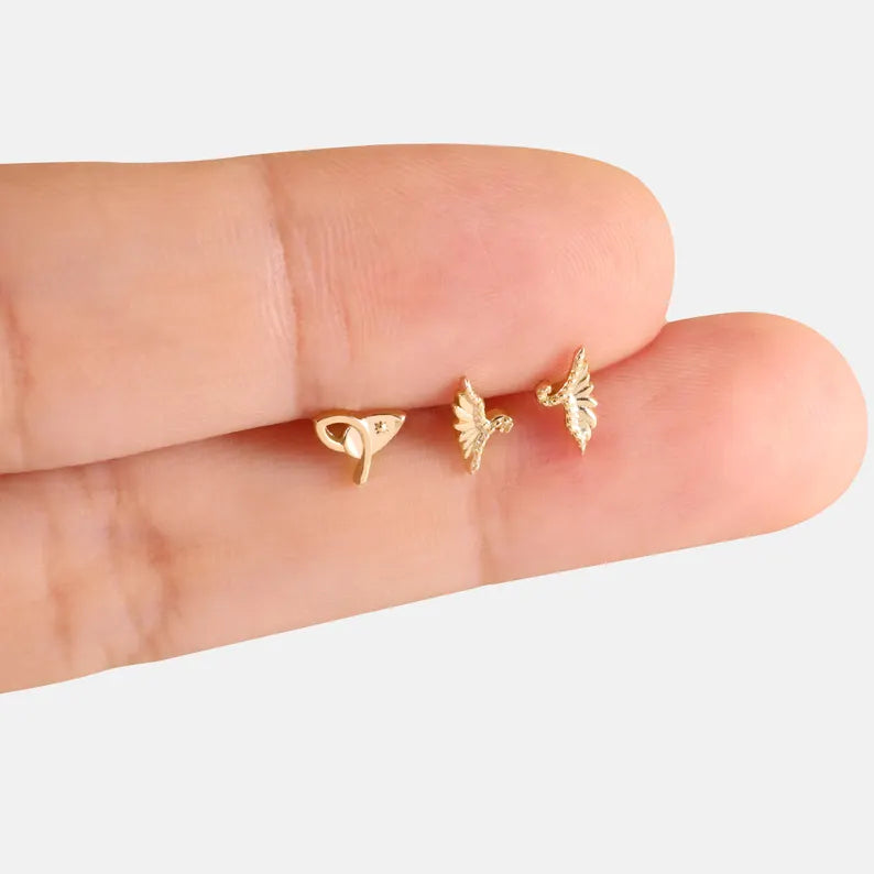 14K Gold Grass Leaf Cartilage Stud Flat Back Earring