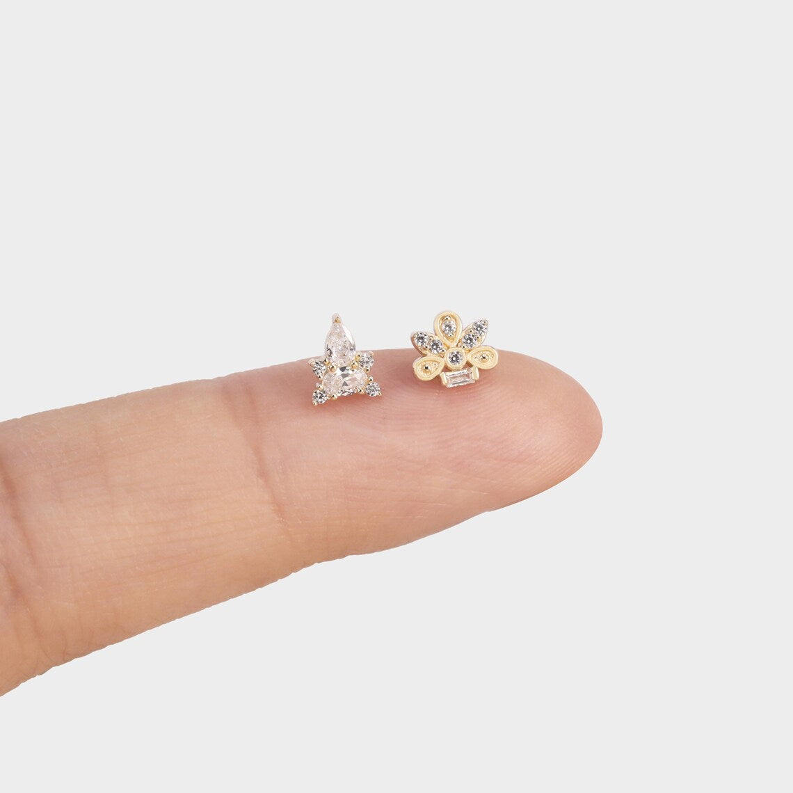 14K Threadless Bee Flat Back Stud
