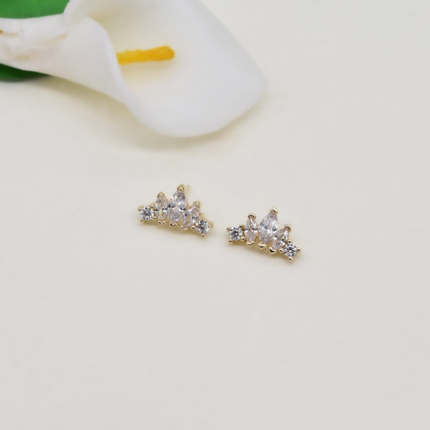 14K Solid Gold Threadless Climber Earring Helix Conch Tragus Stud