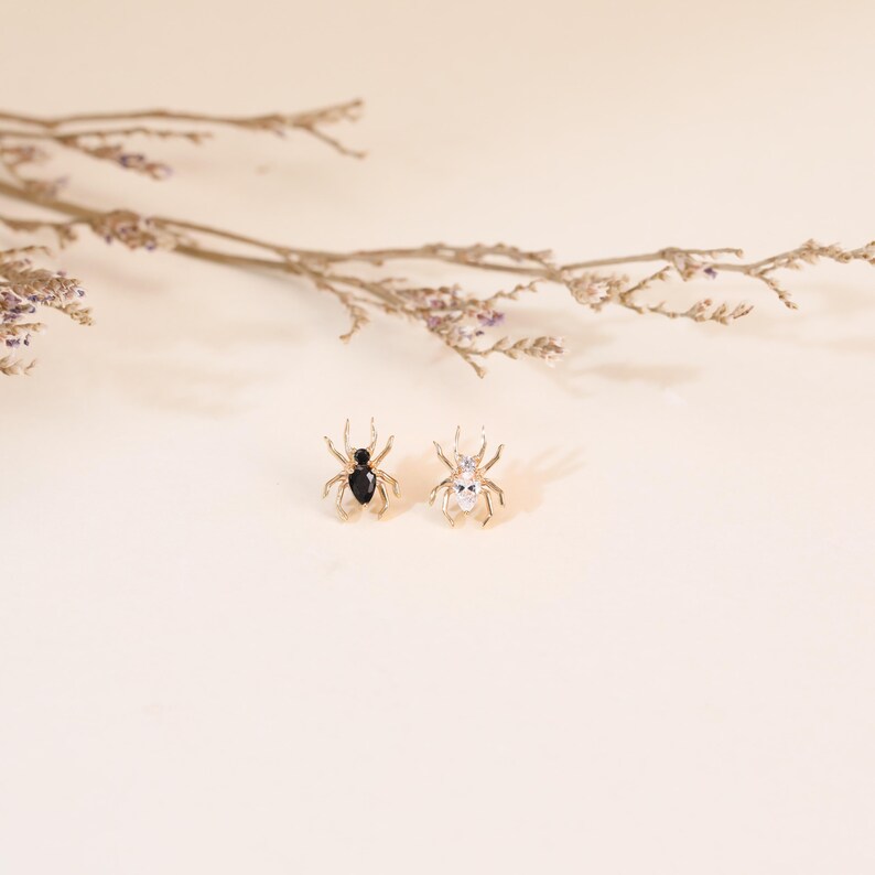 14K Gold Dainty Spider Stud Earrings