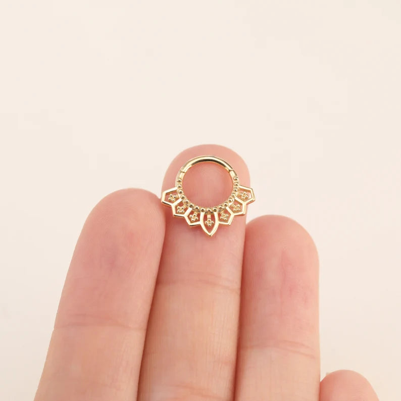 14K Gold Royal Floral Septum Clicker 16G