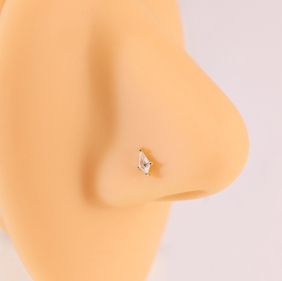 14K Solid Gold Kite Nose Stud – Dainty Twist Piercing