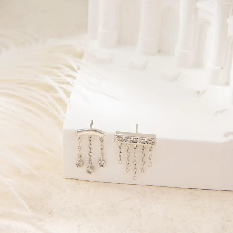 14K White Gold Bar Chain Stud