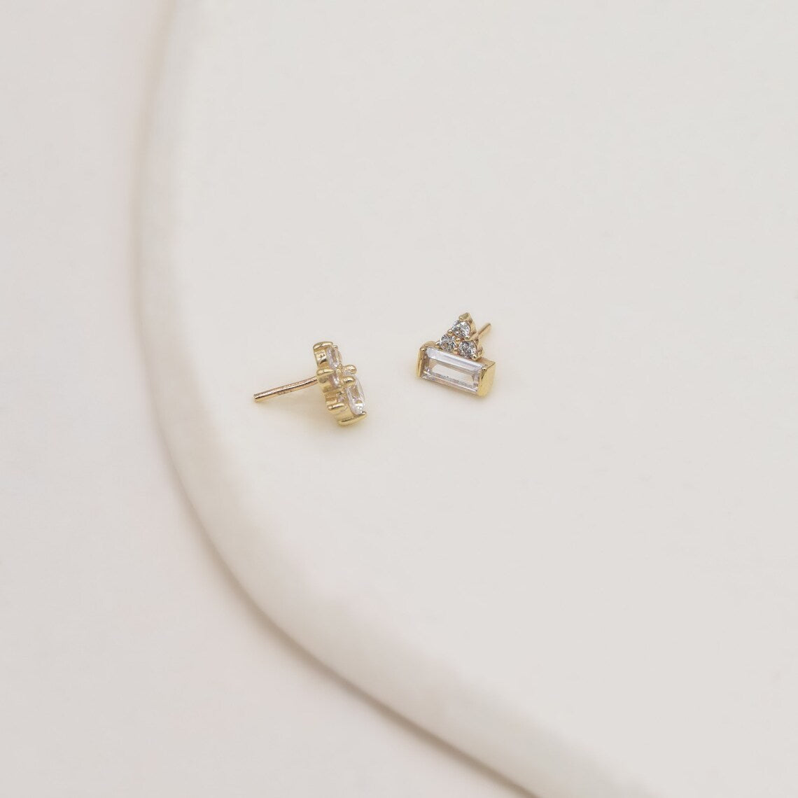 14K Gold Crown Cartilage Stud Earring