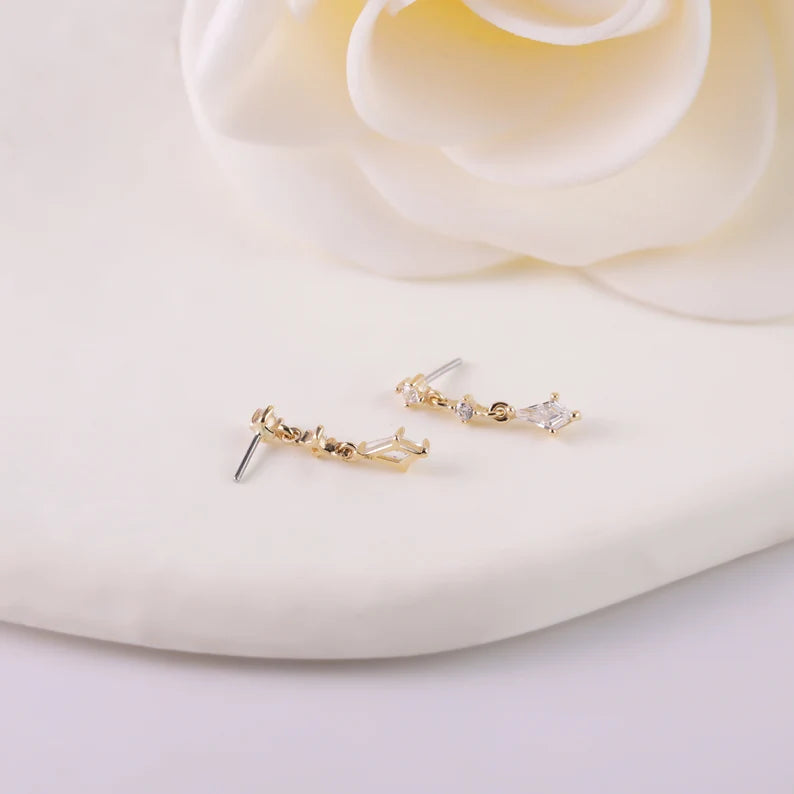 14K Gold Kite Dangle Chain Stud