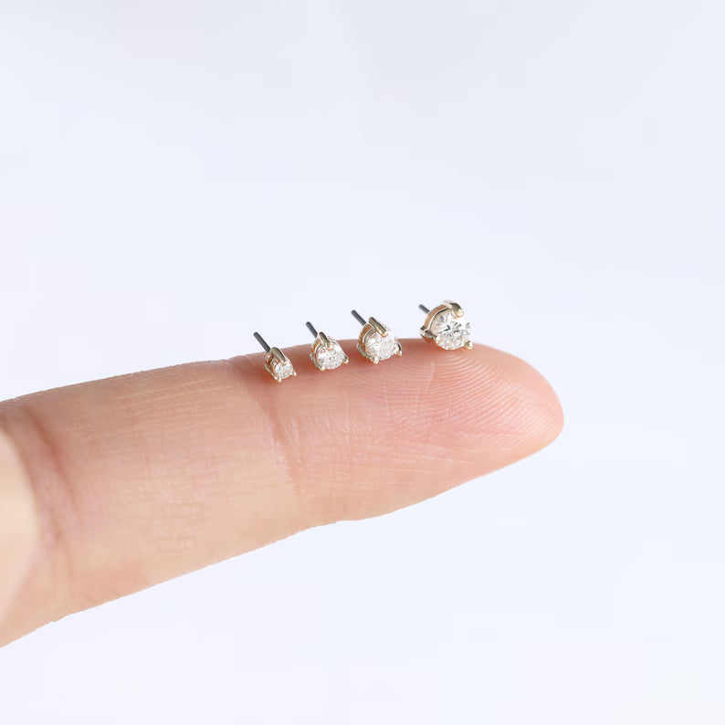 14K Solid Gold Diamond Tiny Cartilage Stud
