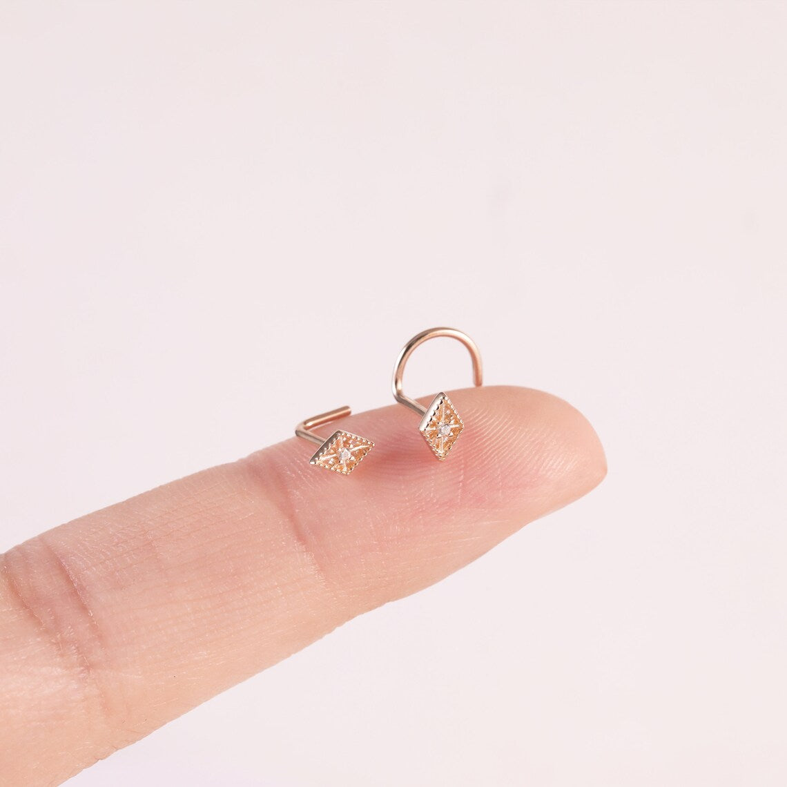 14K Solid Gold Rhombus Twist Nose Stud