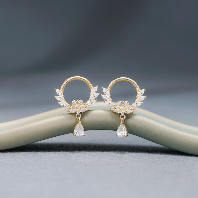 14K Gold Teardrop Septum Hoop 16G