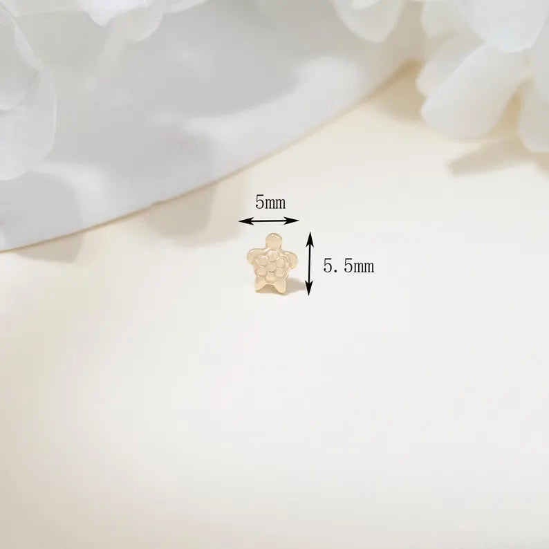 14K Gold Sea Turtle Cartilage Stud Earring
