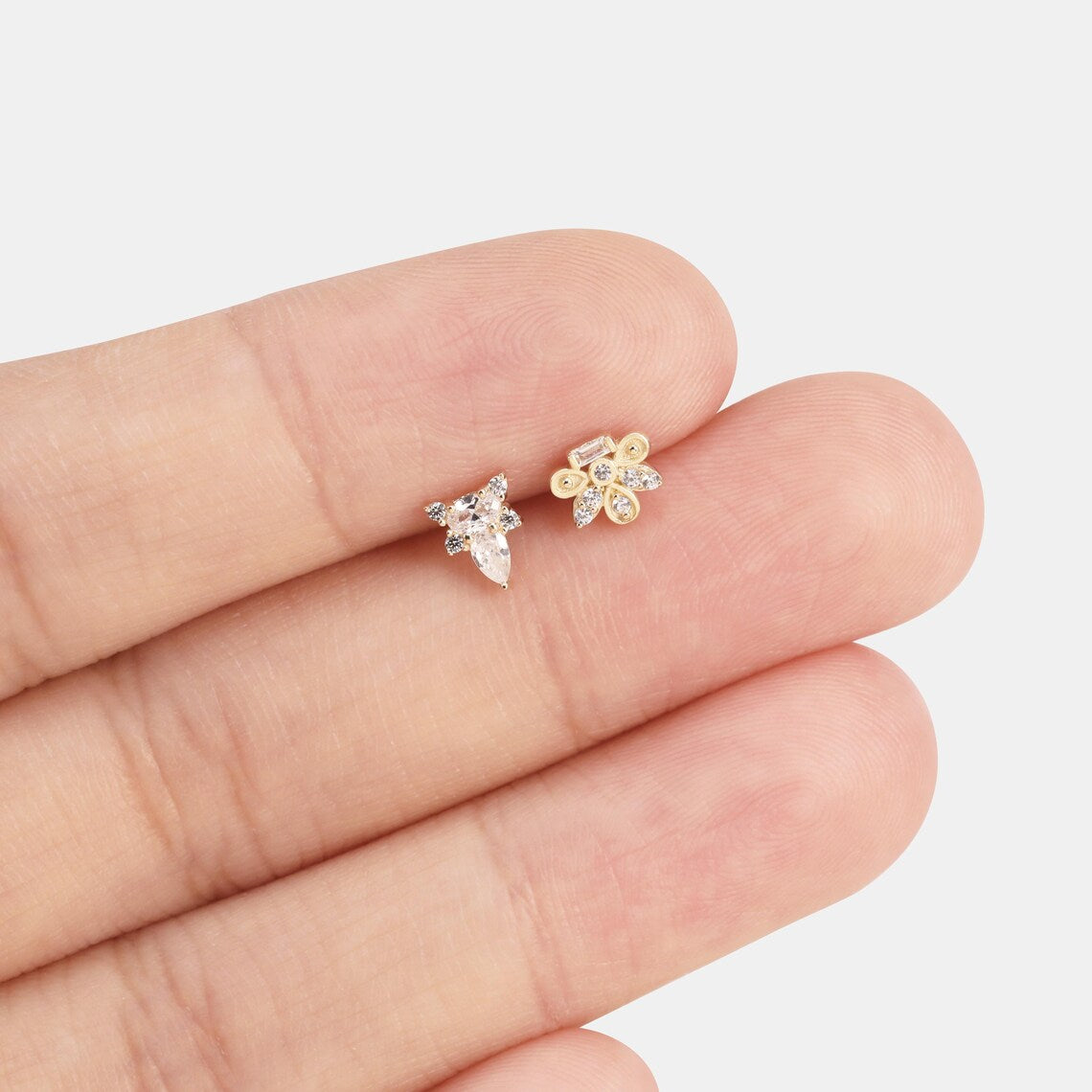 14K Threadless Bee Flat Back Stud
