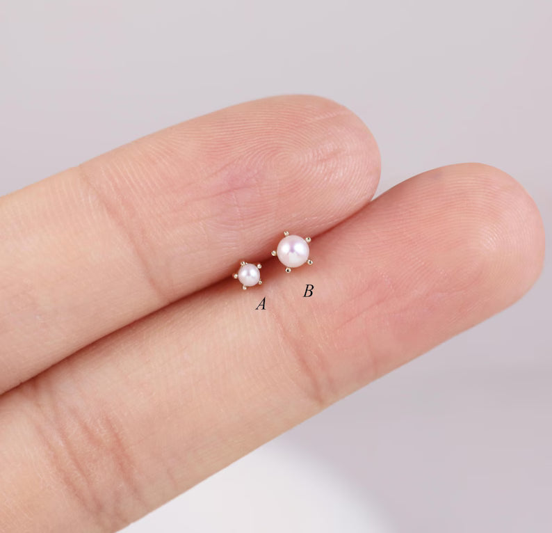 14K Gold Minimalist Pearl Stud Earring
