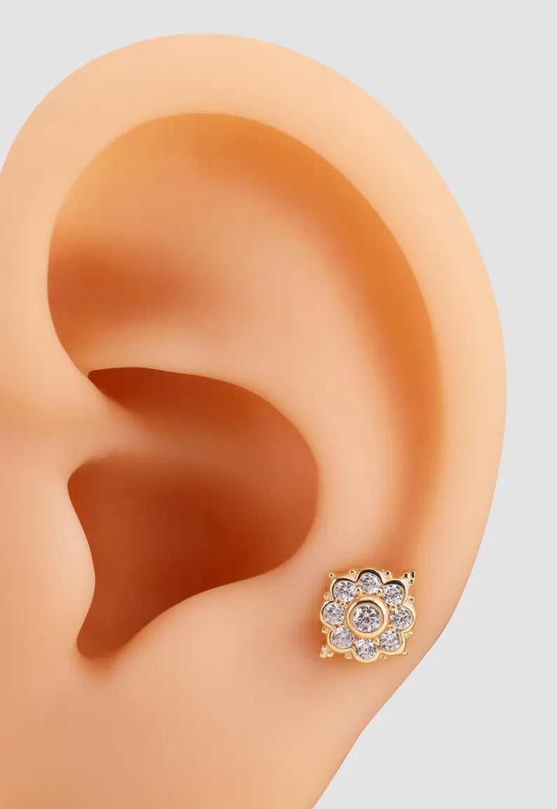 14K Gold Sunburst Sunflower Cartilage Stud Earring