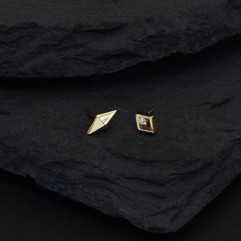 14K Solid Gold Tiny Rhombus Cartilage Stud
