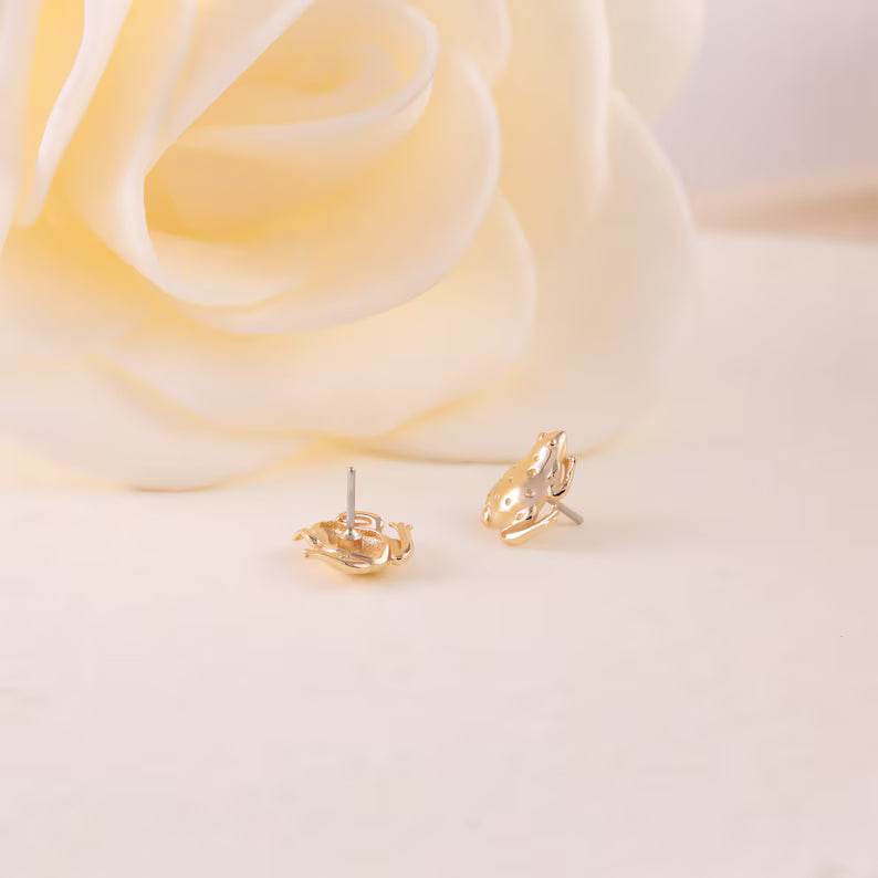 14K Solid Gold Frog Cartilage Stud Earring Flat Back