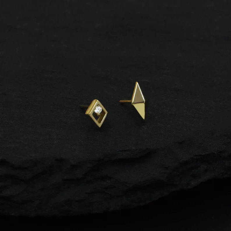 14K Solid Gold Tiny Rhombus Cartilage Stud