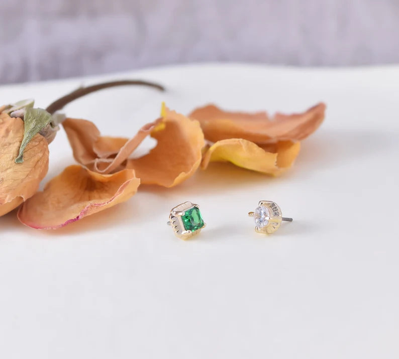 14K Gold Emerald Square Stud