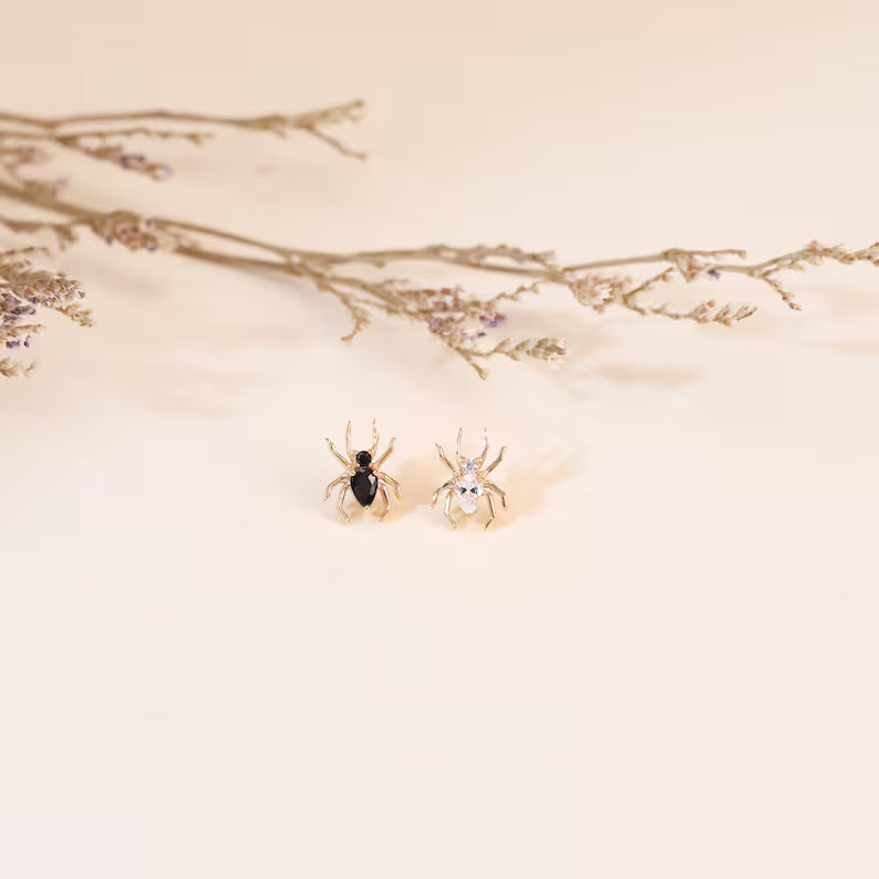 14K Gold Spider Cartilage Stud
