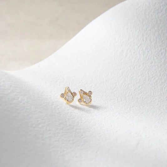 14K Gold Teardrop Cluster Cartilage Stud