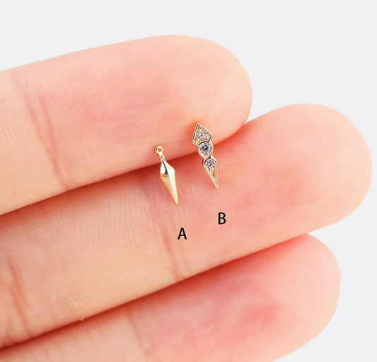 14K Gold Pyramid Cartilage Stud