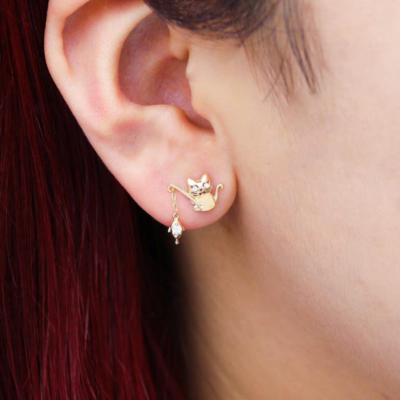 14K Gold Cat Catching Fish Stud