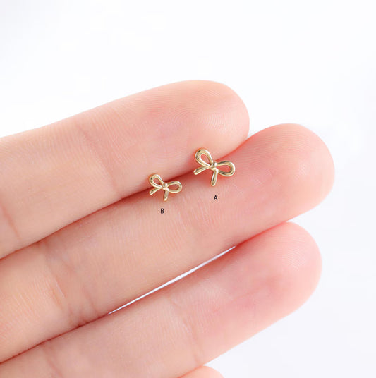 14K Gold Bow Stud Earring