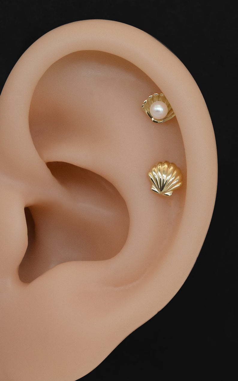 14K Gold Shell Pearl Flat Back Stud