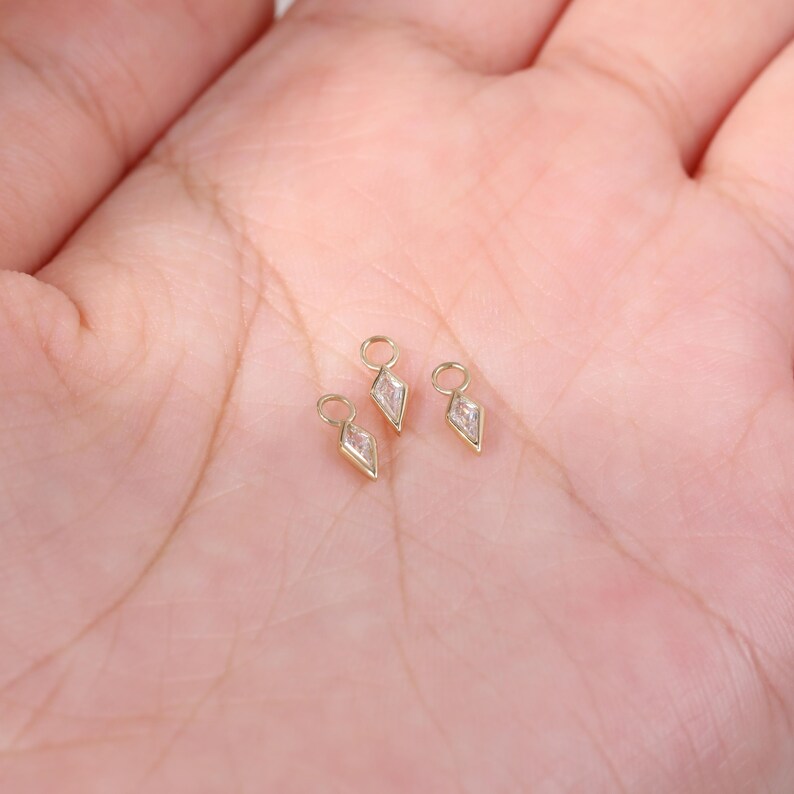 14K Gold Dangle Kite Geometric Charm