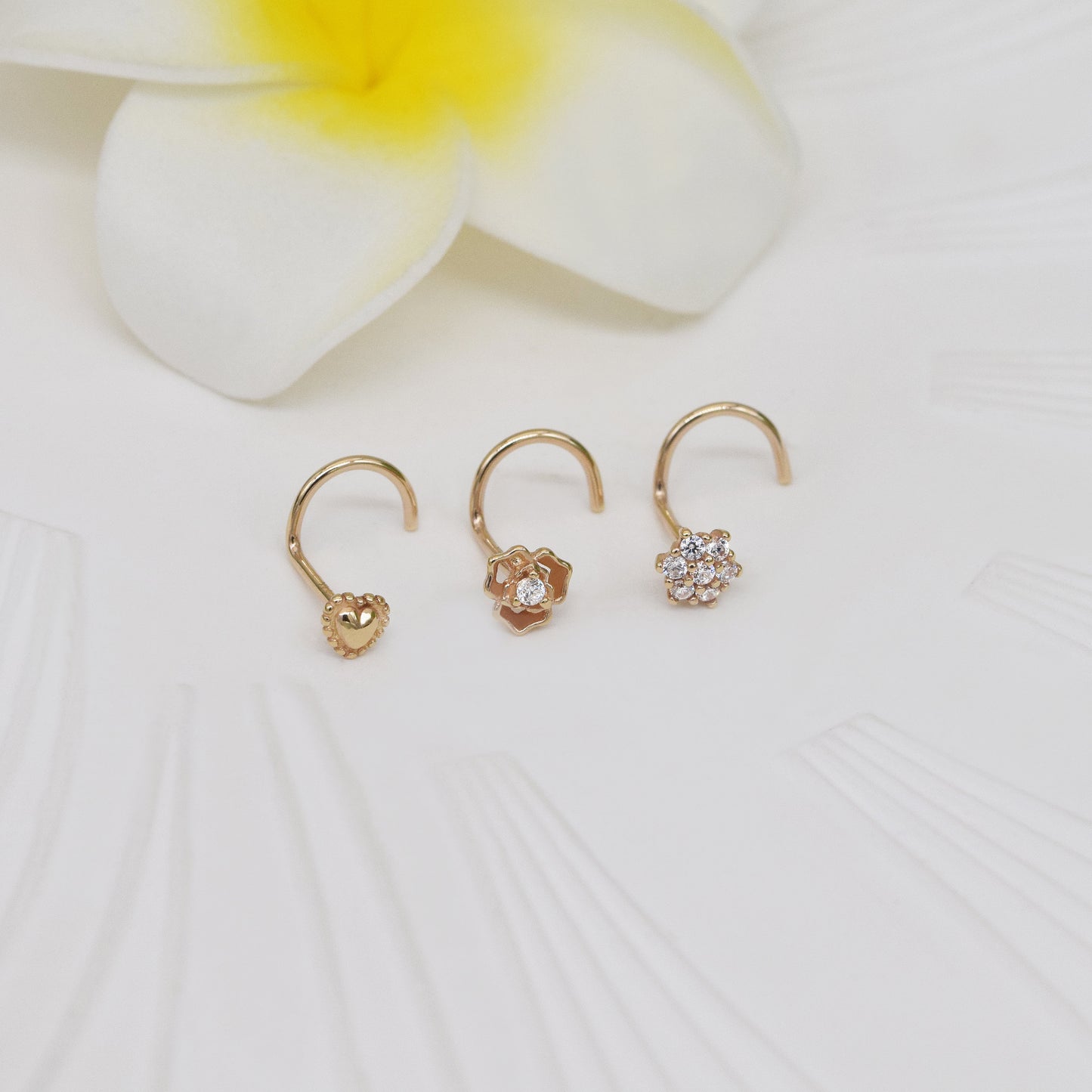 14k Solid Gold Flower Nose Stud Heart Nose Stud Screw Back Nose Ring Gold Piercing Tiny Nose Ring Dainty Diamond Nose Stud Gift For Her 20g