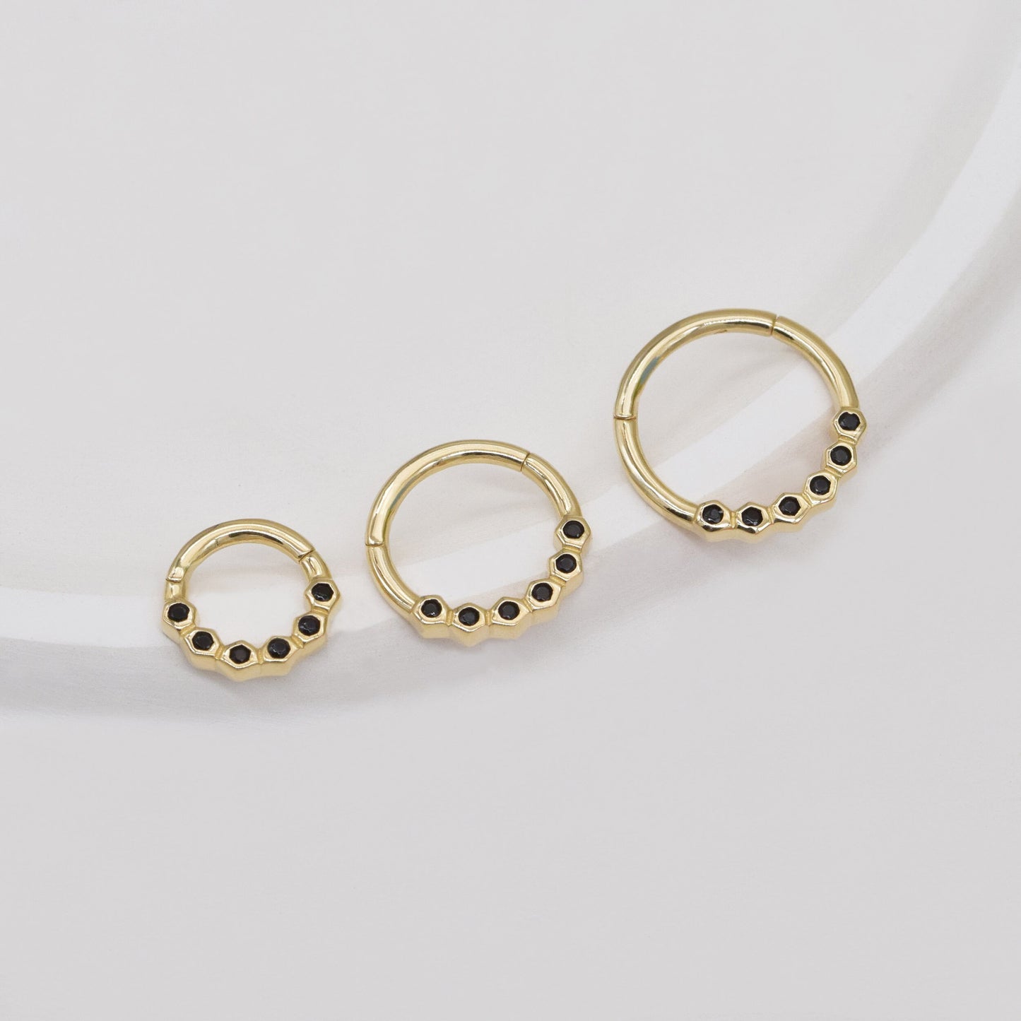 14k Solid Gold Bezel Set Black Stone Septum Hoop Good Lobe Clicker Helix Conch Septum Nose Ring Dainty Daith Piercing Gold Body Jewelry 16g