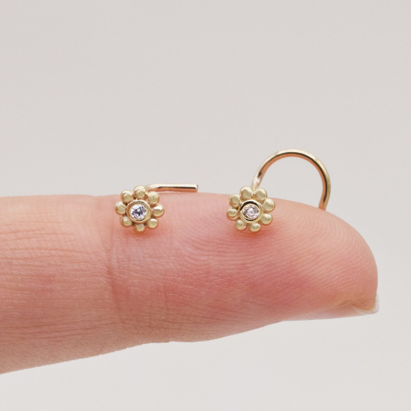 14k Solid Gold Sunflower Nose Stud Tiny L Shape Flower Nose Ring Dainty Nose Piercing Sunflower Screw Nose Stud 20g