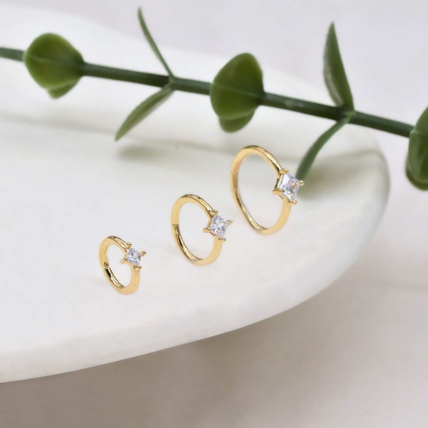 14k Solid Gold Dainty Huggie Hoop Earring Septum Ring Cartilage Huggie earring Solitaire Conch hoop Clicker Minimalist Gold Helix Huggie 16G