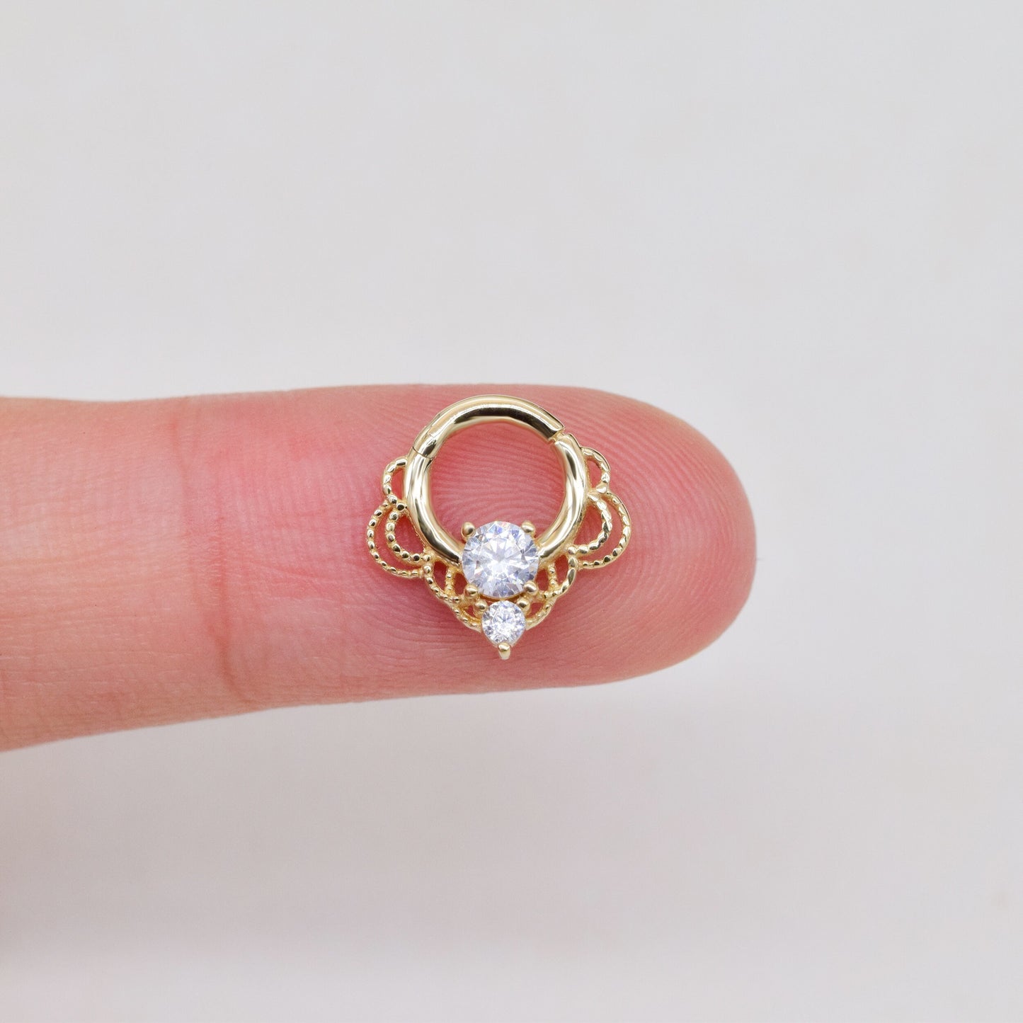 14k Solid Gold Dainty Cartilage Hoop Clicker Flower Lace Shaped Nose Ring CZ Diamond Gold Spetum Hoop Clicker Conch Tragus Helix Hoop 16g