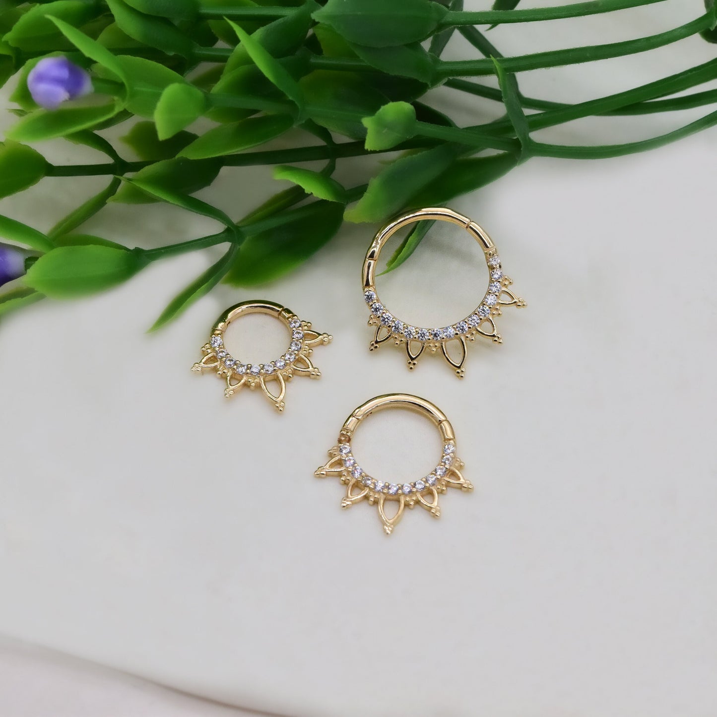 14k Solid Gold Cartilage Lotus Flower Clicker Septum Hoop Ring Gold Nose Ring Helix Daith Piercing Flower Petal Hinged Segment Clicker 16g