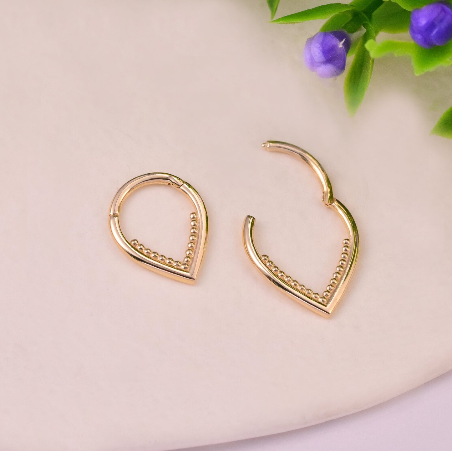 14k Solid Gold V shape Septum Ring Tear Drop Clicker Daith Earring Hinged Hoop Cliker Nose Piercing Dainty Helix Piercing Gold Nose Ring 16g