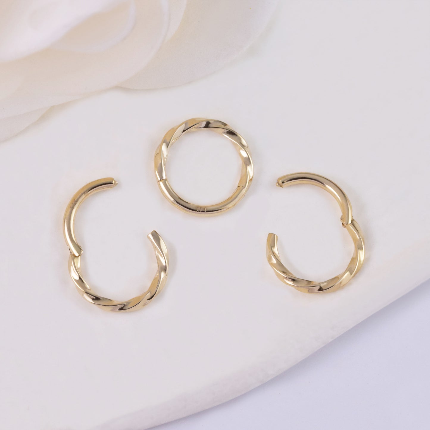 14K Solid Gold Twisted Hoop Earring, Twisted Wire Hoop Clikcer, Cable Hoop Earring, Gold Nose Piercing, Gold Septum Ring, Helix Earring 16g